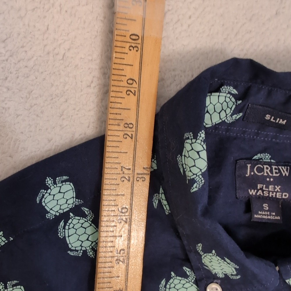J Crew Button Down Turtle Pattern Hawaiian Shirt … - image 3